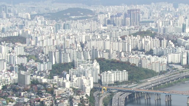 40대, 30대 제치고 아파트 거래량 1위 탈환...대출 규제 여파 / YTN