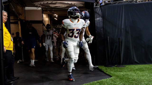 NFL Betting Insights: Williams and Kamara's Rushing Yards