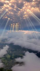 Diatas awan masih ada awan