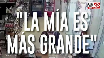 Ingresó con un cuchillo a robar a una fiambreria: empleada le mostró una cuchilla más grande y huyó