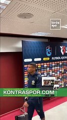 Fenerbahçe'de sakatlanan Alexander Djiku stattan sekerek ayrıldı