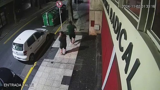 Video del inédito ataque a la UCR: destrozos y denuncia penal