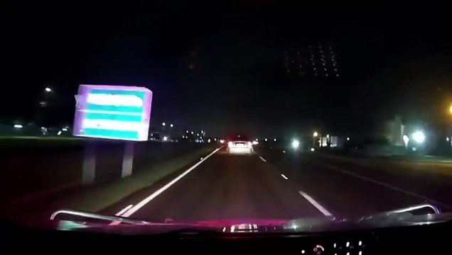 Traficante tenta fugir da PRF, mas fica preso após pular do carro em movimento e cair em canteiro