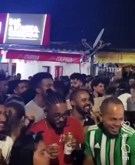 Samba do São Lázaro é alvo de críticas por aglomeração e assalto; veja vídeo