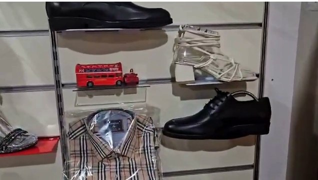 4 Renk Seçenekli Pleksi Ayakkabılık - Şeffaf, Beyaz, Siyah ve Kırmızı | Uygun Fiyat & Aynı Gün Kargo