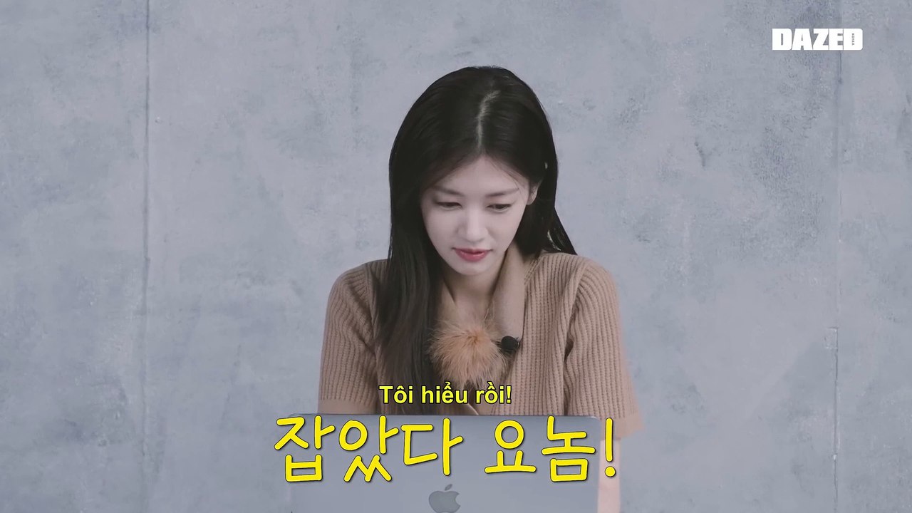 Vietsub phỏng vấn Jung So Min tại DAZED