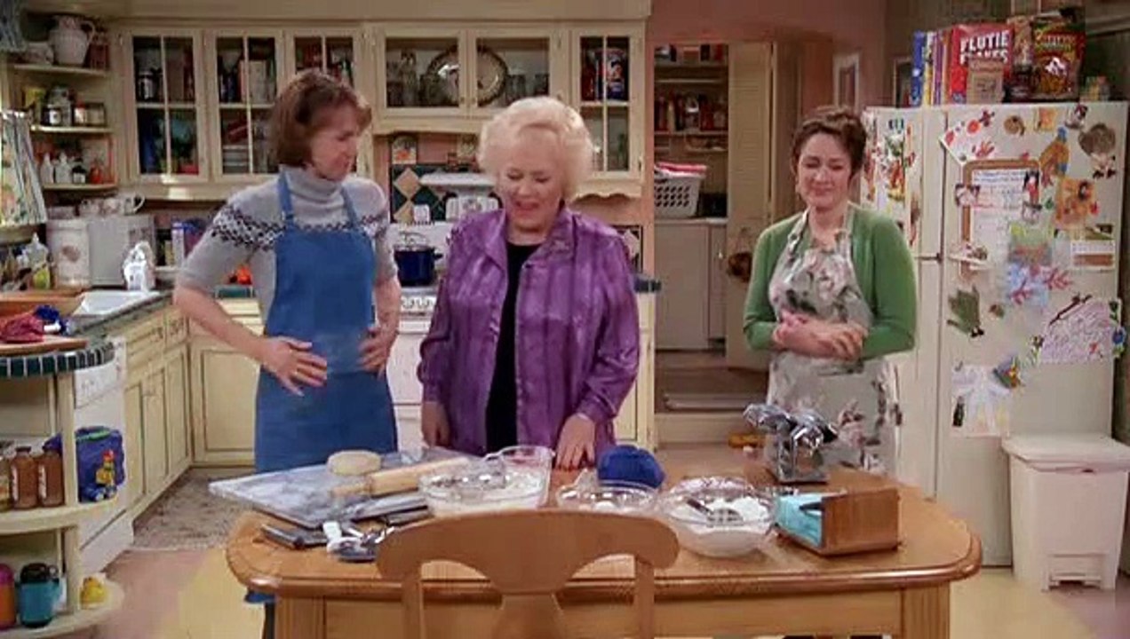 Alle lieben Raymond S04E09-Kritik in der Küche