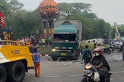 Sebelum Tabrak Lari di Tangerang, Sopir Truk Sudah Ugal-ugalan Sejak di Bekasi, Netizen Polisi Ngapain Aja