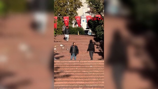 Nişantaşı'nda parkta bıçaklı 'düello' kamerada