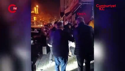 Anbean kaydedildi... Düğün çıkışı tekmeli yumruklu kavga!