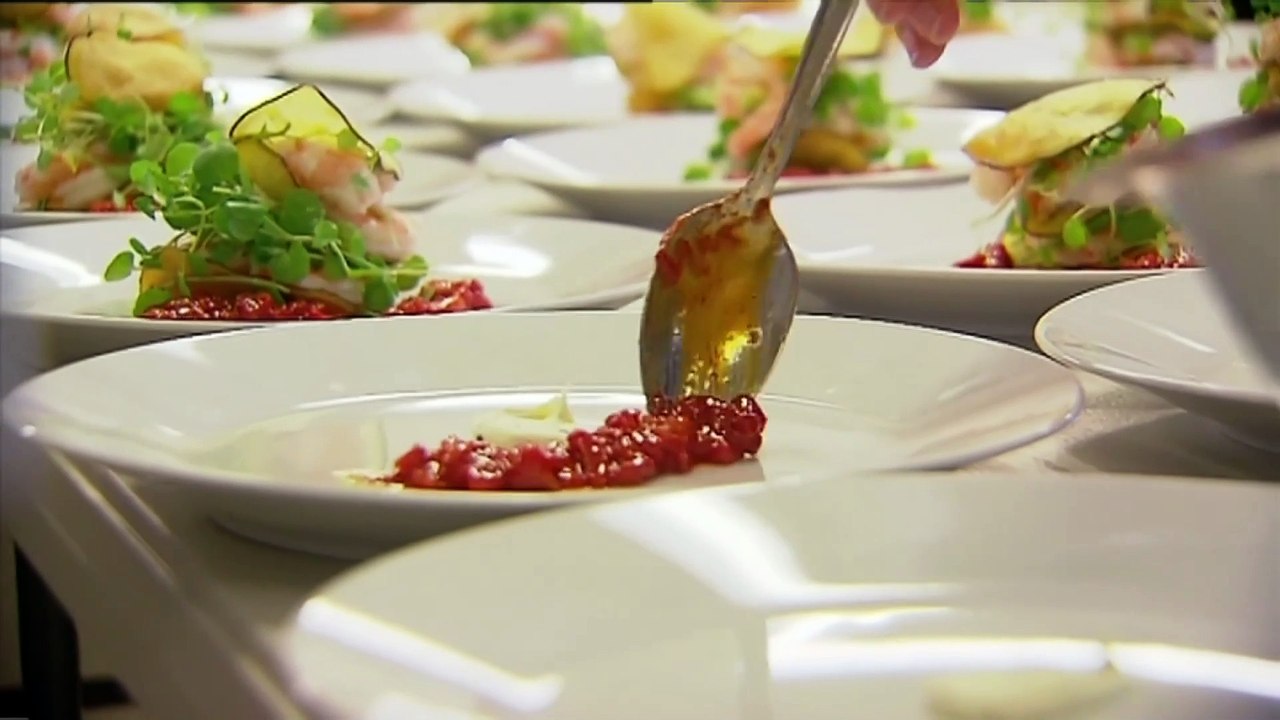 Labor promises fee-free TAFE and slashed HECS debts in re-election pitch