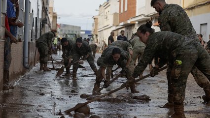Margarita Robles reconoce que "a veces no se puede llegar a todo"