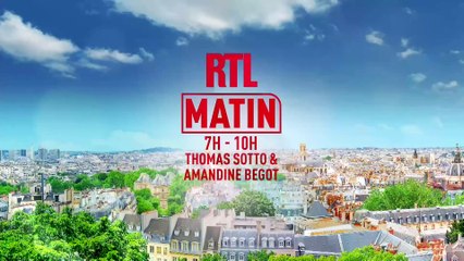 "C'est Jurassic Parc : Bernard Cazeneuve, le socialozaure normandicus, va revenir"