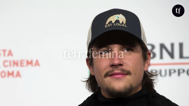 Le rappeur Nekfeu est accusé de viols, et les fans s'en prennent à la mauvaise personne