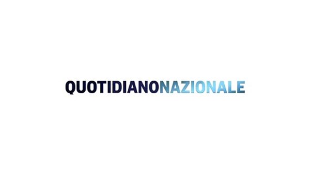 4 novembre, La Russa in ginocchio al Sacrario militare di Redipuglia