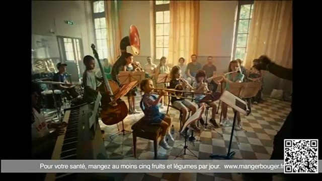 Publicité pour l'enseigne Auchan - Regardez