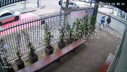 Idoso é Acidentado por Ônibus Biarticulado no Centro de Curitiba 🚶‍♂️