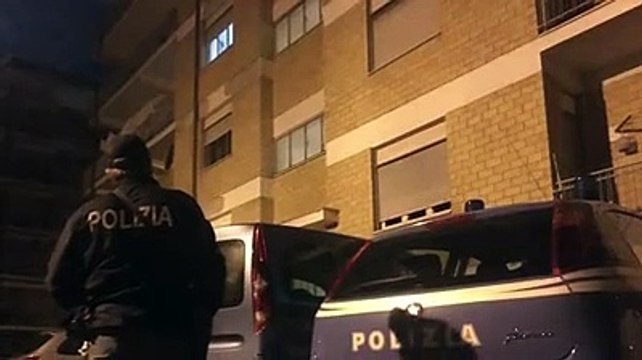 Teramo, giovane si spara alla testa in casa di amici