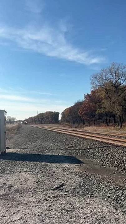 CSX SD70MAC @ Ogden Dunes, IN!
