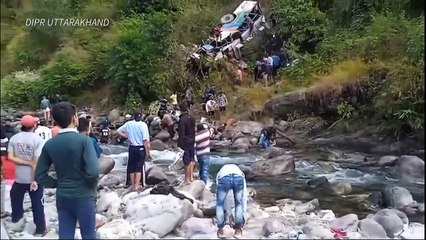 Acidente de ônibus deixa 36 mortos na Índia