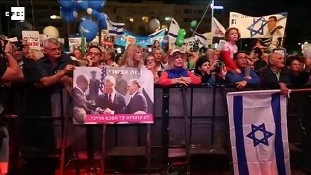 Una multitud conmemora el 21 aniversario del asesinato de Isaac Rabín en Tel Aviv