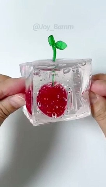 Cherry ice cube DIY