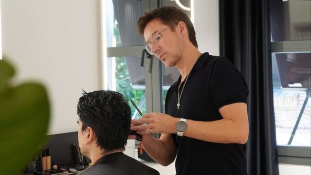 Hablamos con Álex Sestelo, el gurú del cabello, sobre cortes, colores, tendencias, tratamientos y mucho más.