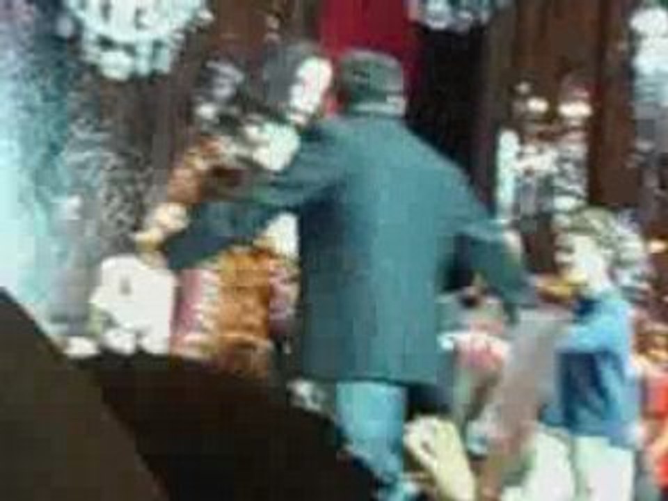 Le salut du Roi soleil à Bercy (8 Juillet 2007)