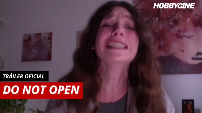 Tráiler de Do Not Open, la película de terror que hará que sueltes el móvil