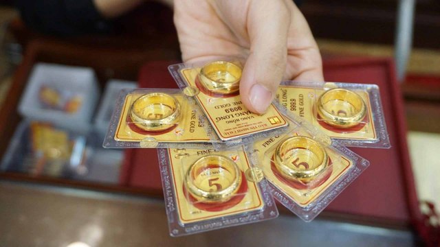 Vàng nhẫn 9999 trượt đỉnh , giảm mạnh 5 triệu đồng/lượng trong 1 tuần