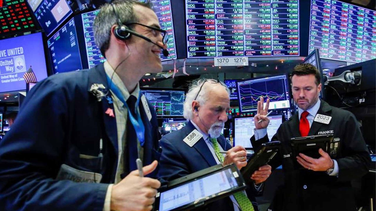 Chứng khoán Mỹ lập đỉnh mới sau khi ông Donald Trump giành chiến thắng