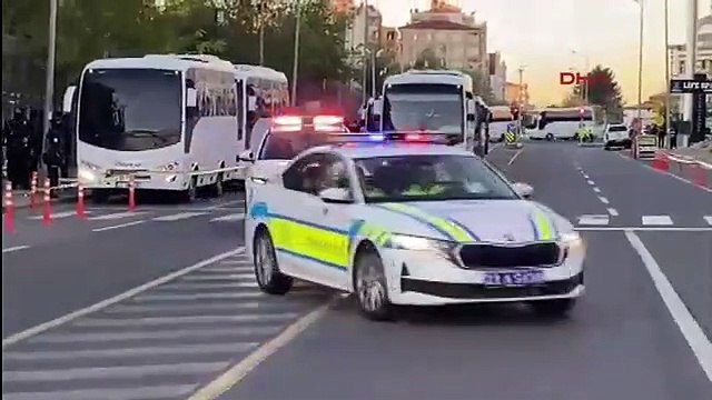 Narin Güran cinayetinde tutuklu sanıklar, ilk duruşma için Diyarbakır Adliyesi'ne getirildi (2)