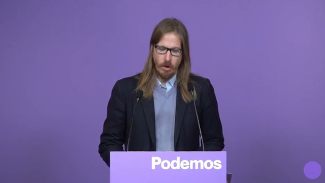 Rueda de prensa de Podemos criticando a Pedro Sánchez, Mazón y el Rey