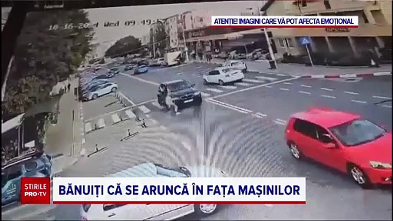 Unul dintre bărbații care s-au aruncat în fața mașinii ca să ceară daune este în comă