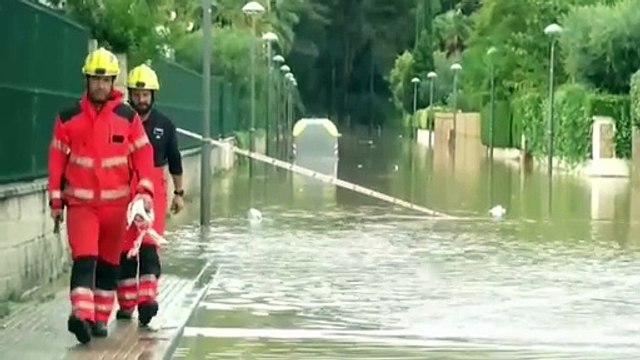 Las lluvias torrenciales en España inundan ahora Cataluña