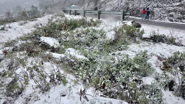 Không khí lạnh tăng cường, bao trùm gần hết miền Bắc, có nơi xuống dưới 15 độ C | VTC Now