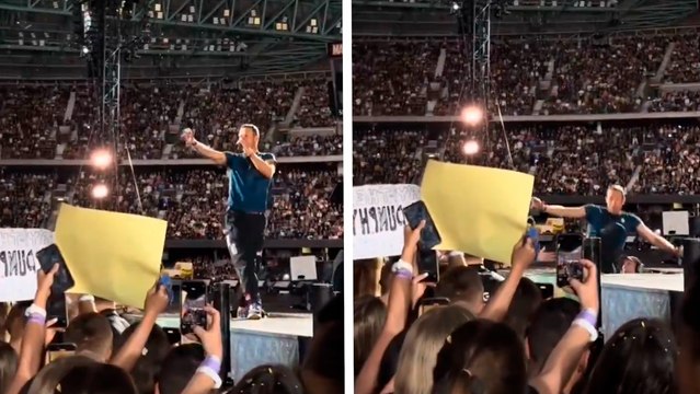 Chris Martin sufre tremenda caída del escenario en pleno concierto en Australia