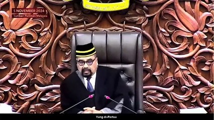 "Bukan duduk di situ senyum sahaja begitu!" - RSN Rayer