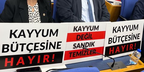 TBMM Plan Bütçe Komisyonu kayyım protestosuyla başladı: "Kayyum değil sandık temizler"