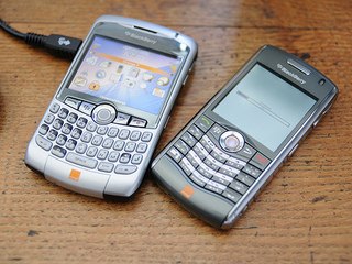 Blackberry Curve 8320 et Pearl 8210
