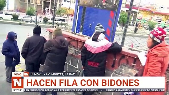 SURTIDORES SIN COMBUSTIBLES EN LA PAZ Y LA FILAS CRECEN