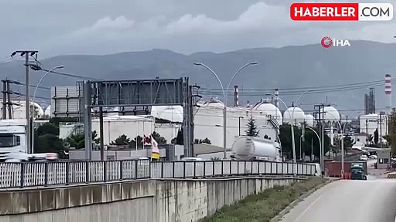 İzmit'te Tüpraş Rafinerisi'nde patlama