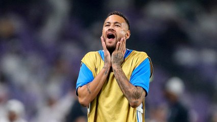 Neymar crashes press conference to celebrate Santos promotion.mp4