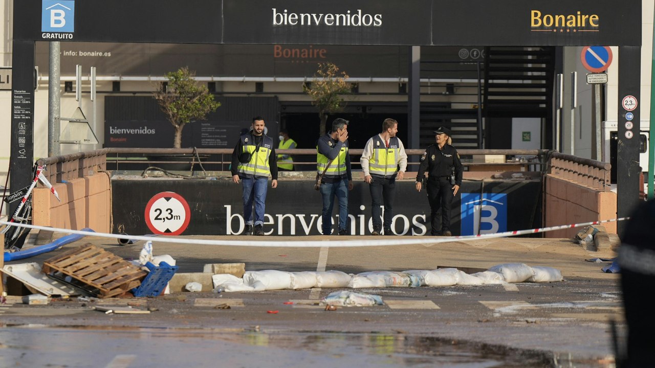 Spanien: Schleppende Suche nach weiteren Flutopfern