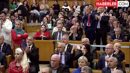 CHP Grup Toplantısı... Özgür Özel: "Kurduğu Hiçbir Tuzaktan Sonuç Alamayan İktidar, Türkiye'nin En Büyük İlçesine Kayyum Atayarak Karşımıza Geldi"