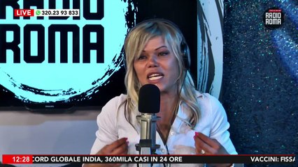 FLORIANA SECONDI ospite de "VIPiace" su Radio Roma