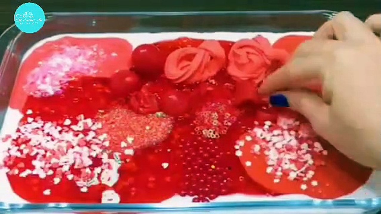 Strawberry Dream: A Relaxing ASMR Slime Mixing Experience