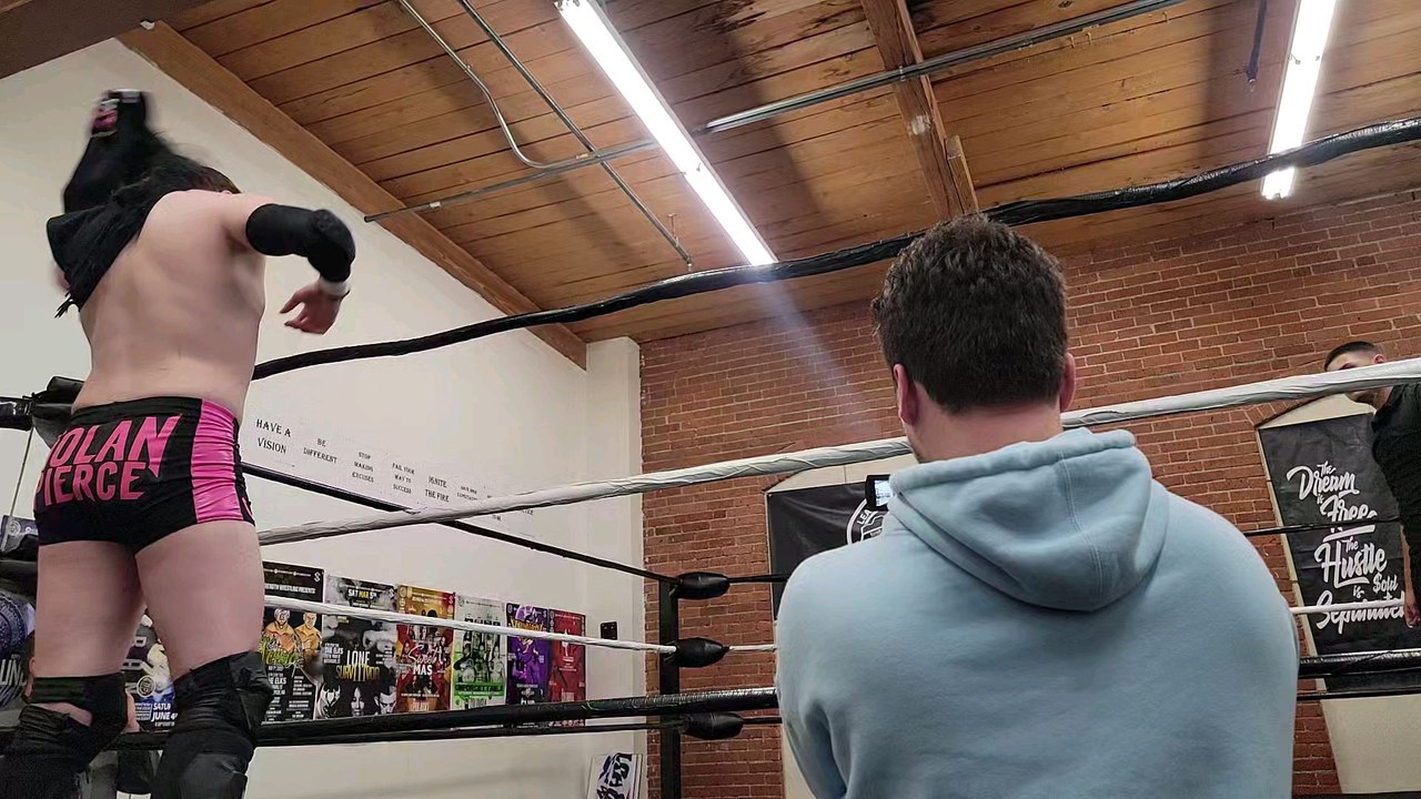 Mark Alexander vs Nolan Pierce