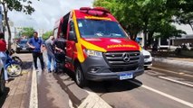 Motociclista sofre acidente na Avenida Brasil e é socorrida pelo Siate