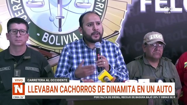 23 días de bloqueo: Habilitan la carretera antigua a Santa Cruz retiran los escombros